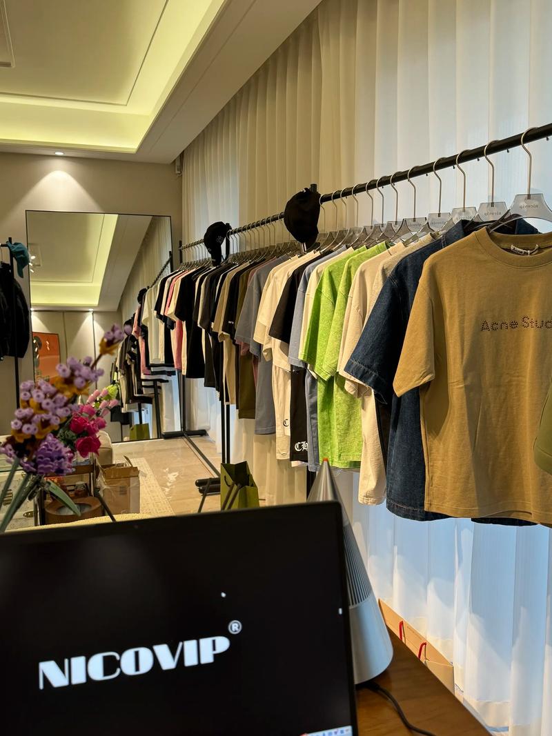 衣服专卖店